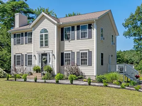 447 Ashby Rd, Ashburnham, MA 01430