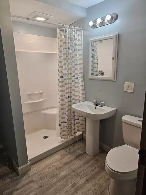 602 White St, Springfield, MA 01108 photo 5