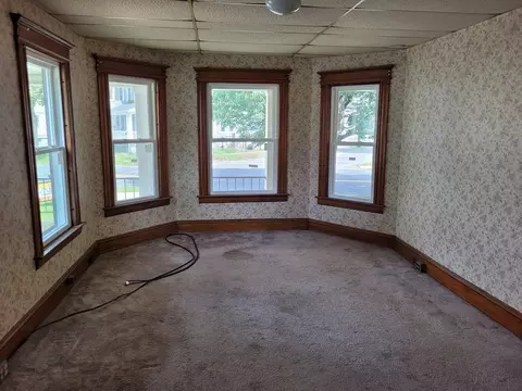 602 White St, Springfield, MA 01108 photo 11