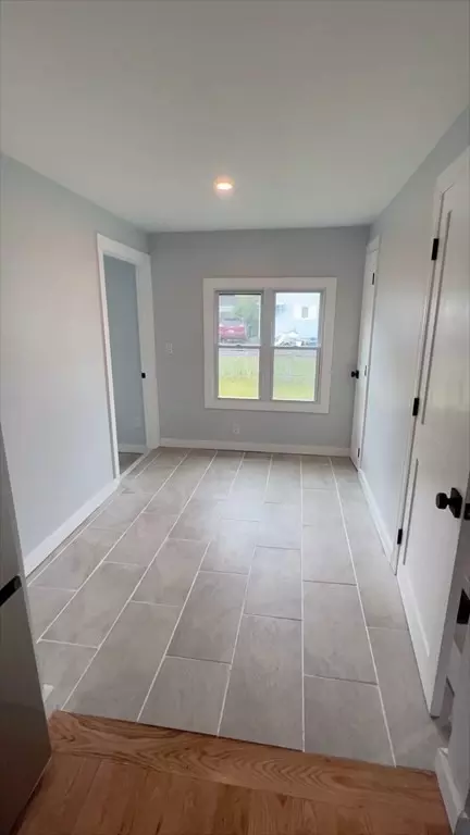308 E Main St, Orange, MA 01364 photo 10