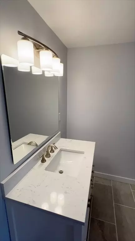 308 E Main St, Orange, MA 01364 photo 6