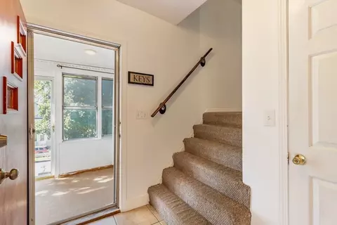 175 Hamilton St, Worcester, MA 01604 photo 4