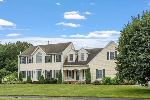 82 Kendall Hill Rd, Leominster, MA 01453