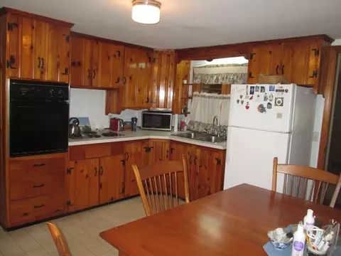 11 Ellen St, Webster, MA 01570 photo 10