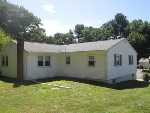 11 Ellen St, Webster, MA 01570 photo 4
