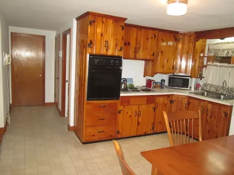11 Ellen St, Webster, MA 01570 photo 9