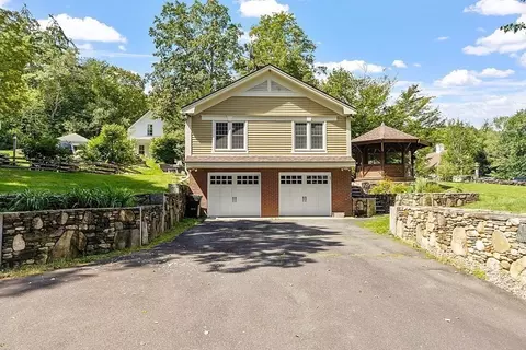 11 Wheeler Rd, Warwick, MA 01378 photo 2