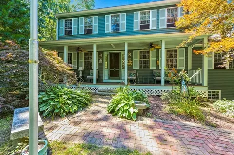 28 Crowell Rd, Bourne, MA 02532