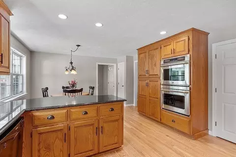 46 W River St, Upton, MA 01568 photo 10