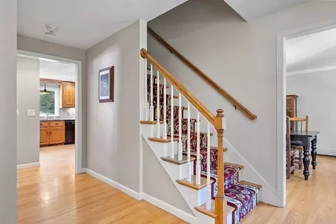 46 W River St, Upton, MA 01568 photo 4
