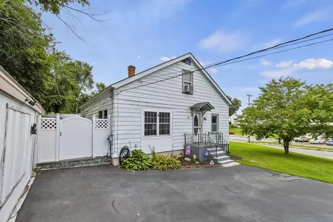 85 Wanoosnoc Rd, Fitchburg, MA 01420