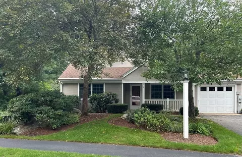 12 Cabot Dr #53, Shrewsbury, MA 01545
