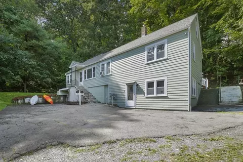 54 Grand St, Fitchburg, MA 01420