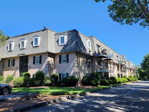 500 Northshore Rd #9C, Peabody, MA 01960