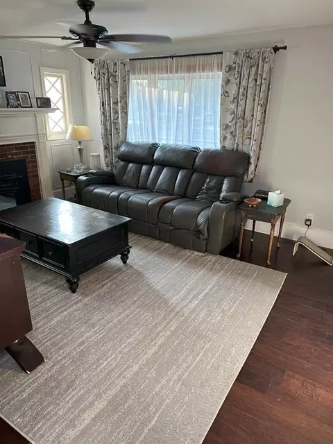 129 Conant St, Danvers, MA 01923 photo 5