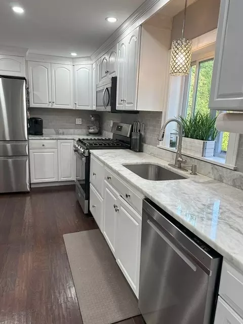 129 Conant St, Danvers, MA 01923 photo 2