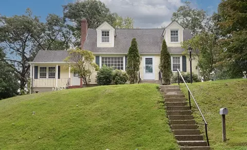 28 Main St, Shrewsbury, MA 01545