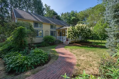 487 Long Pond Rd, Plymouth, MA 02360
