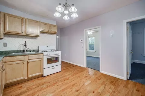 44-46 Talcott St, Springfield, MA 01107 photo 8