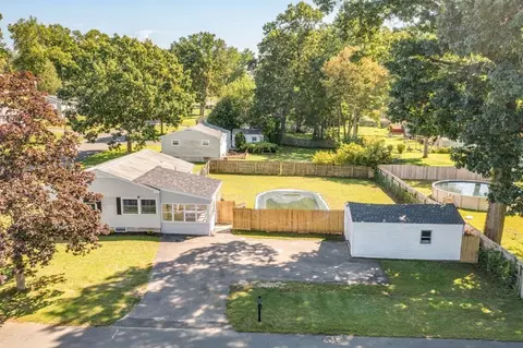 40 Feltham, Springfield, MA 01118