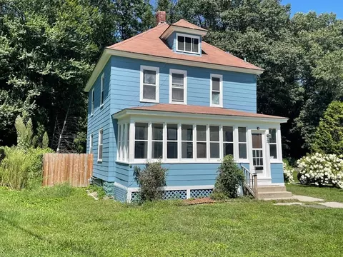 23 Laurel St, Greenfield, MA 01301