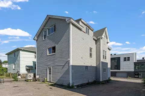 51 Wilson St, Worcester, MA 01604 photo 5