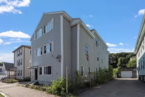 51 Wilson St, Worcester, MA 01604 photo 3