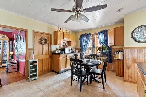 51 Wilson St, Worcester, MA 01604 photo 17