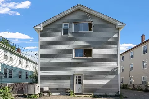 51 Wilson St, Worcester, MA 01604 photo 4