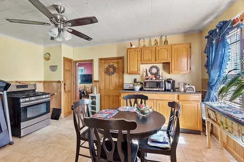 51 Wilson St, Worcester, MA 01604 photo 18