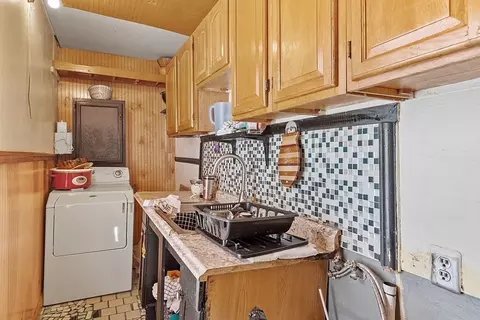 51 Wilson St, Worcester, MA 01604 photo 21