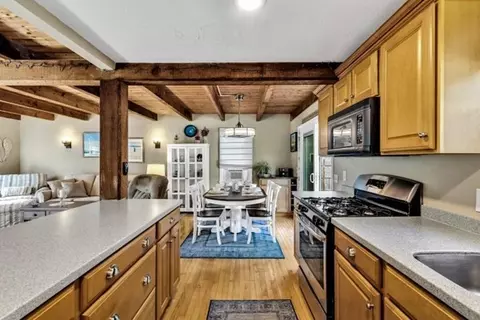 212 James Cir, Mashpee, MA 02649 photo 9