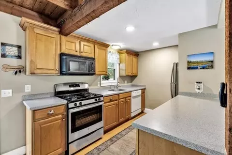 212 James Cir, Mashpee, MA 02649 photo 17