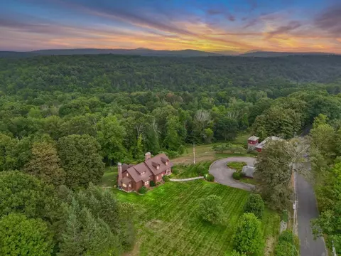 406 North Rd, Hampden, MA 01036