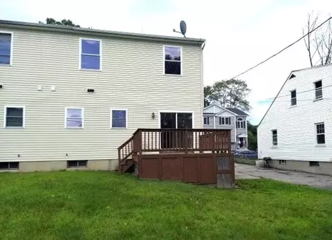 29 Standish St # A, Worcester, MA 01604 photo 4