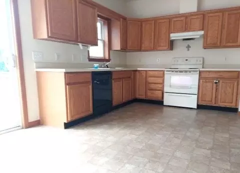 29 Standish St # A, Worcester, MA 01604 photo 8