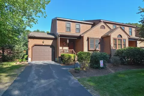 18 Hawthorne Vlg #A, Franklin, MA 02038