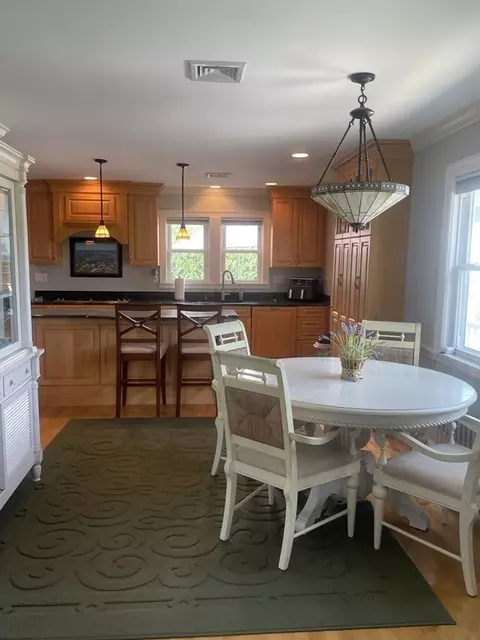 63 H St, Hull, MA 02045 photo 8