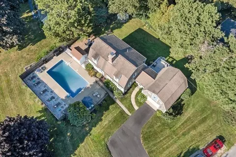 102 Williston Rd, Bourne, MA 02562 photo 6