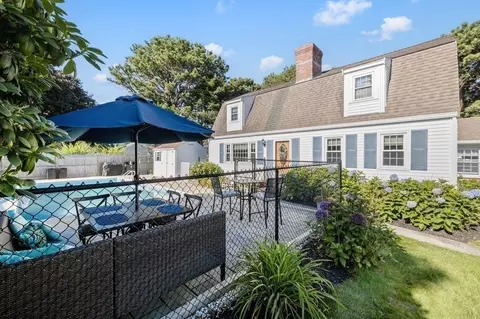 102 Williston Rd, Bourne, MA 02562 photo 2