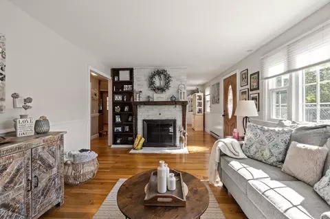 102 Williston Rd, Bourne, MA 02562 photo 18