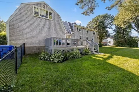 102 Williston Rd, Bourne, MA 02562 photo 8