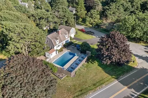102 Williston Rd, Bourne, MA 02562 photo 5