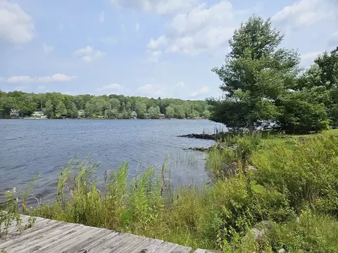 30 W Shore Dr, Goshen, MA 01032