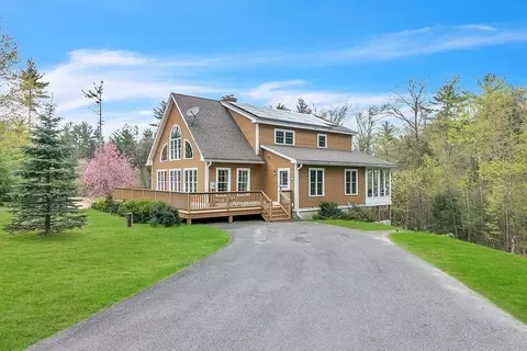 100 Elm St, New Salem, MA 01355