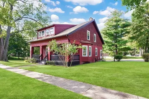 86 Lincoln Rd, Longmeadow, MA 01106