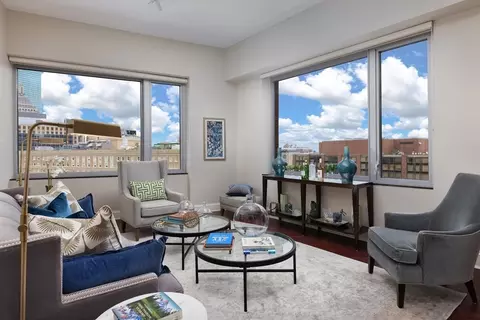 1 Charles St S UNIT 1612, Boston, MA 02116