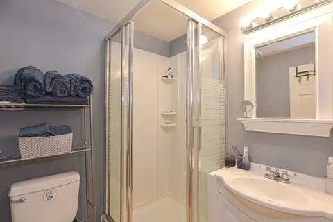 31 Pleasant St, Upton, MA 01568 photo 26