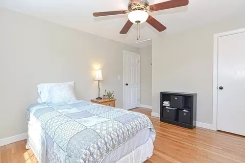 31 Pleasant St, Upton, MA 01568 photo 14