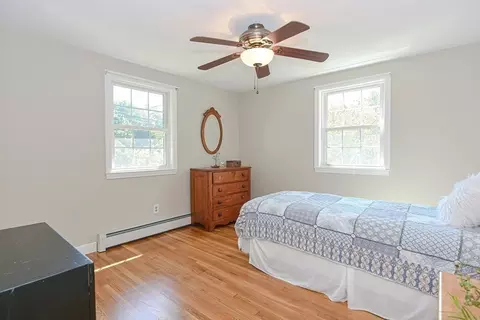 31 Pleasant St, Upton, MA 01568 photo 16